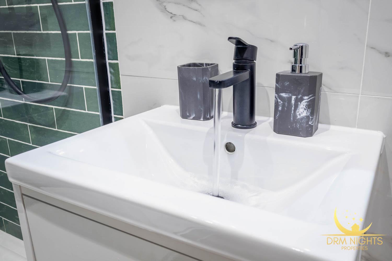 Modern 1-Bedroom Apartment In Leeds City Centre Sleeps 2 Central Station Extérieur photo